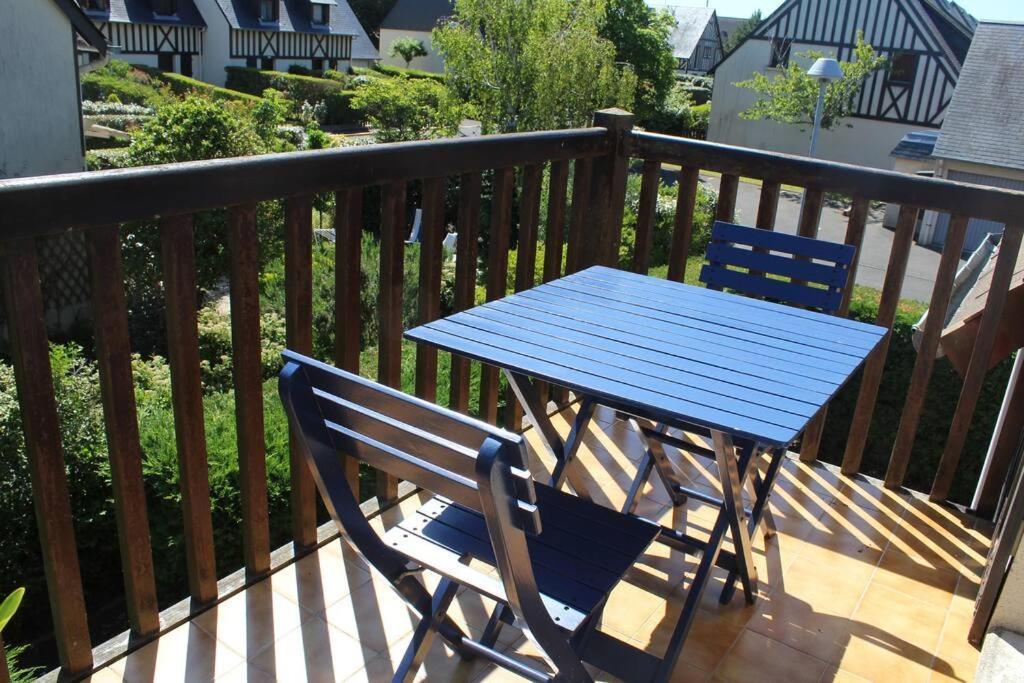Cabourg, Appartement T2 Acces Direct Mer Kültér fotó