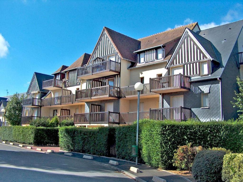 Cabourg, Appartement T2 Acces Direct Mer Kültér fotó